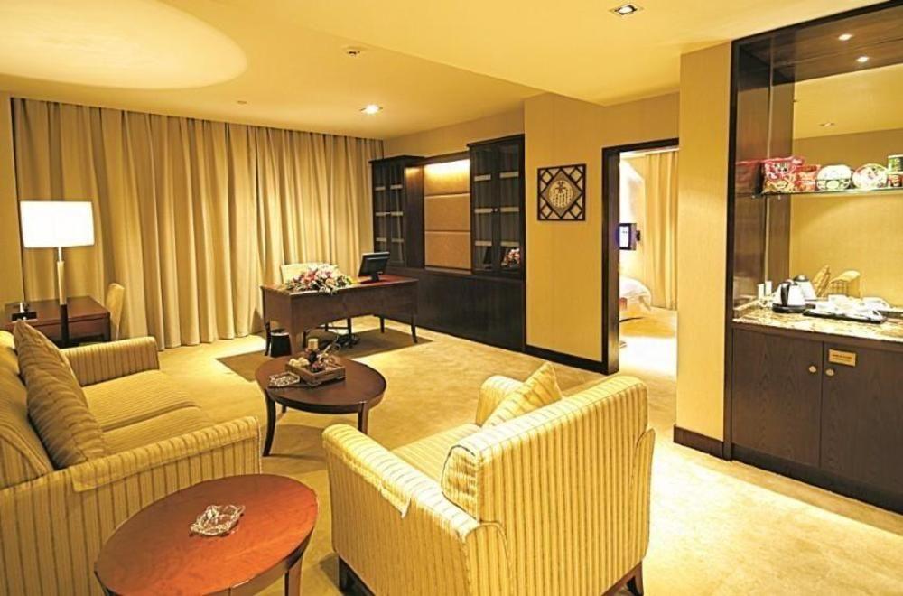 Yinxuan Hotel Shenzhen Longhua Buitenkant foto